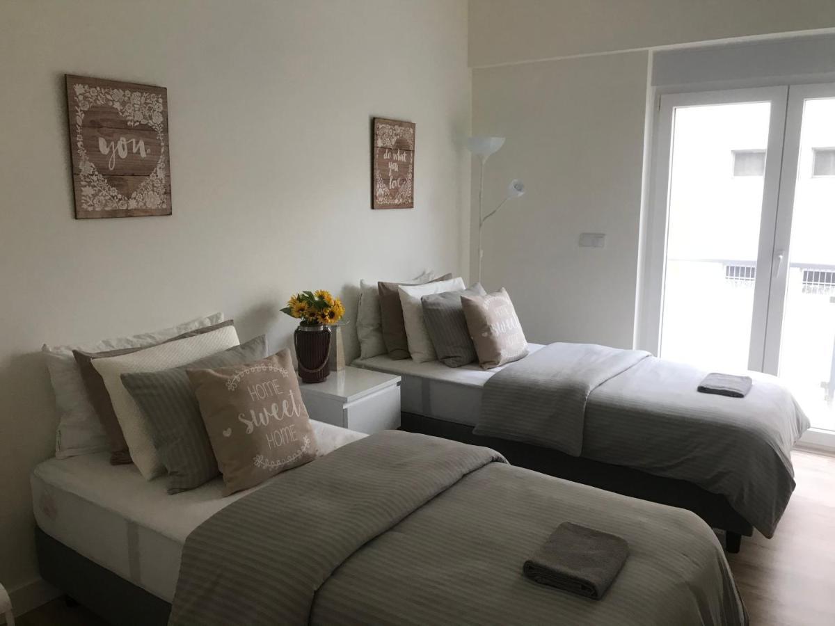 Modern Twin Room With A Balcony Montijo Eksteriør billede
