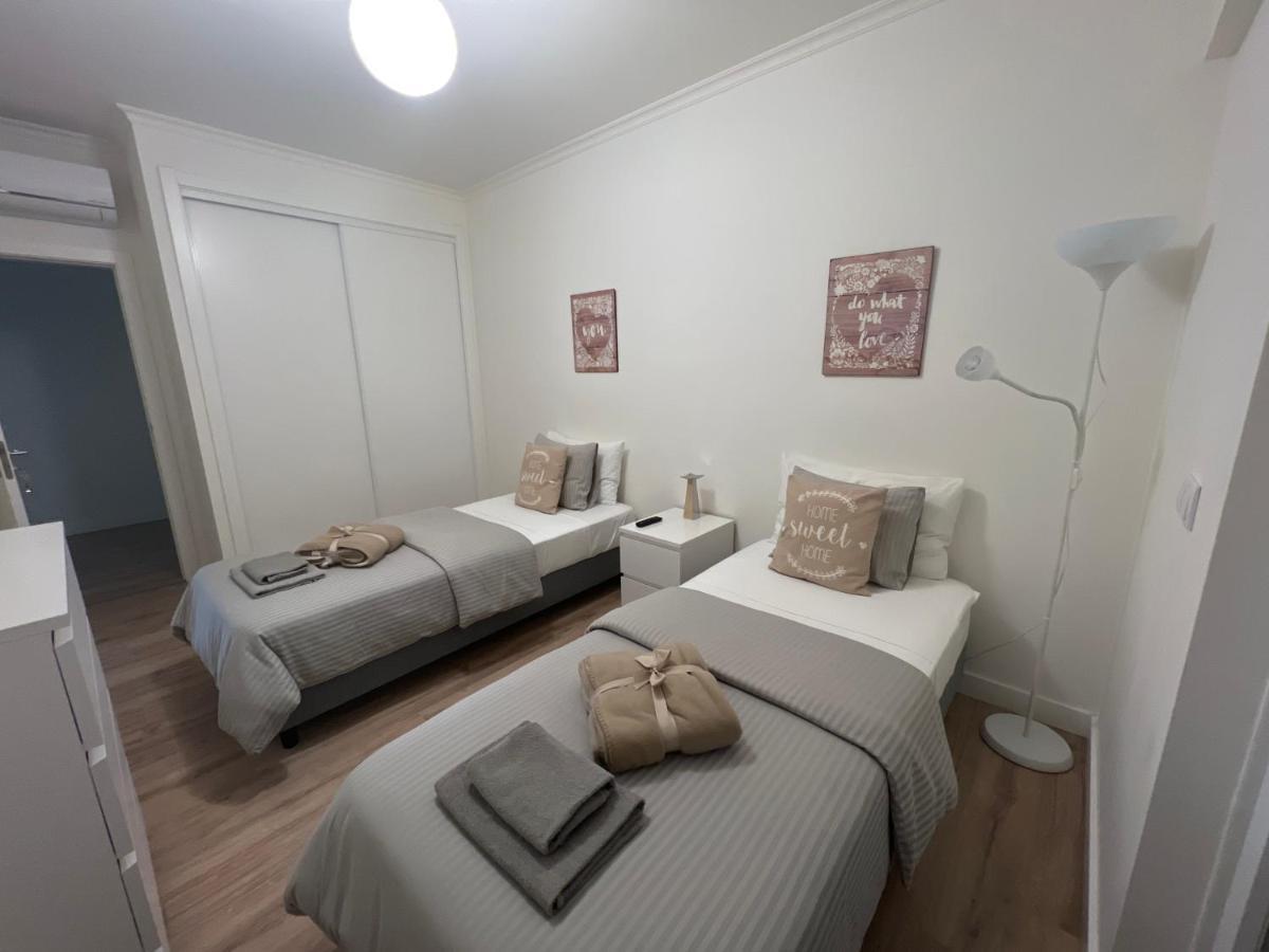 Modern Twin Room With A Balcony Montijo Eksteriør billede
