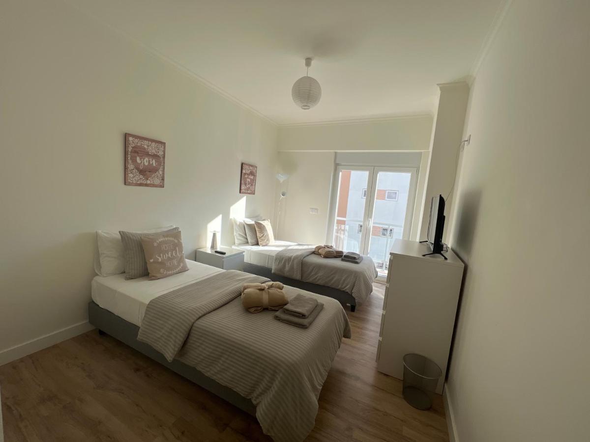 Modern Twin Room With A Balcony Montijo Eksteriør billede